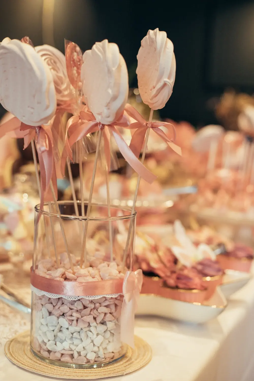 Bambini Celebration, Kinderfeiern, Entertainment, Catering, Partygeschenke, Motto-Party, Schminken & Glitzer
