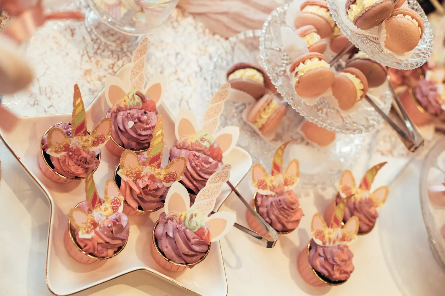 Catering, Bambini Celebration, Kinderfeiern, Entertainment, Catering, Partygeschenke, Motto-Party, Schminken & Glitzer