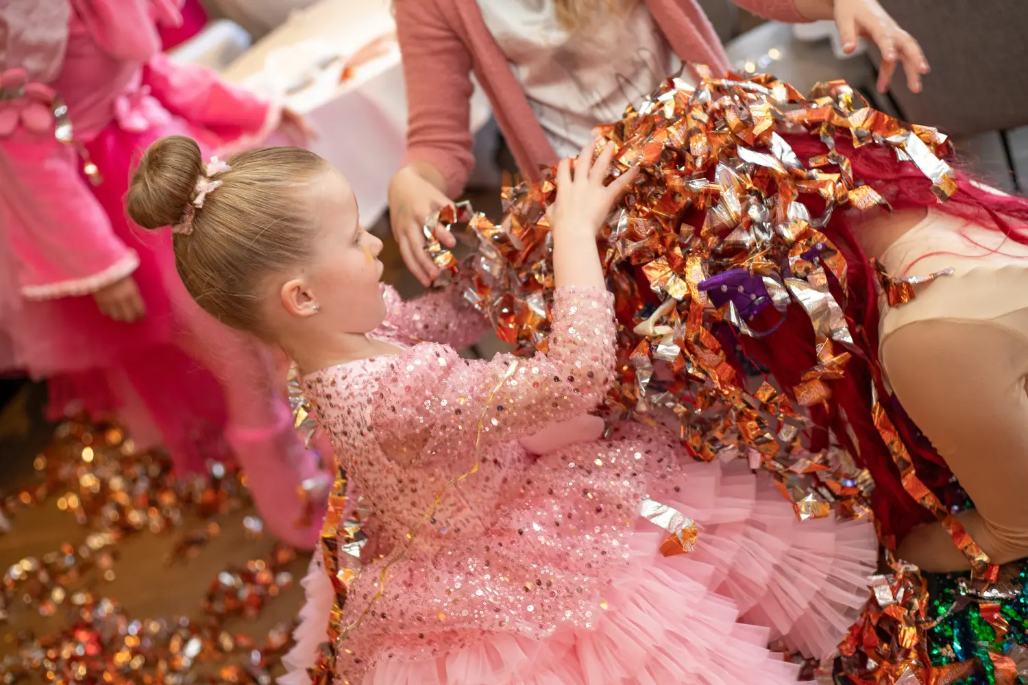 Motto-Party, Bambini Celebration, Kinderfeiern, Entertainment, Catering, Partygeschenke, Motto-Party, Schminken & Glitzer